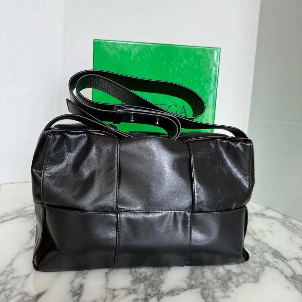 Bottega Veneta Black Intrecciato Leather Arco Camera Shoulder Bag 731165